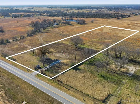 10828 N Memorial Dr, Sperry, OK 74055