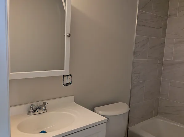 928 Spruce St APT 3F, Philadelphia, PA 19107