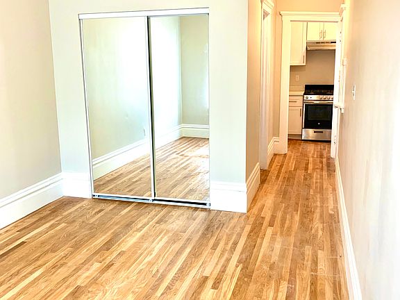 2nd image of 711 Leavenworth St APT 49