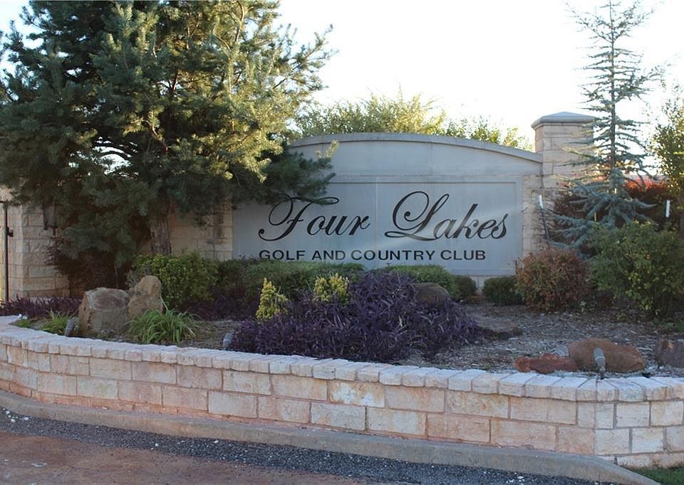 1st image of 7 Four Lakes Dr #7