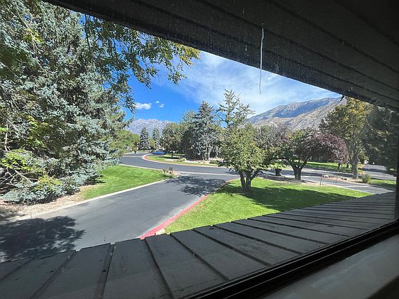 5th image of 2717 N Edgewood Dr