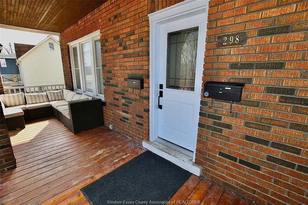 2 bed, $1,900 — Photo 3