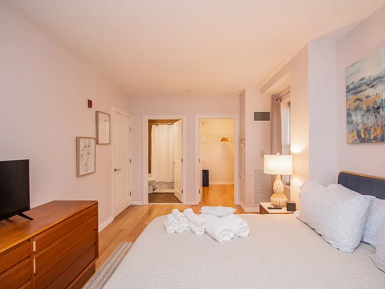 16 Miner St #401 — Photo 20