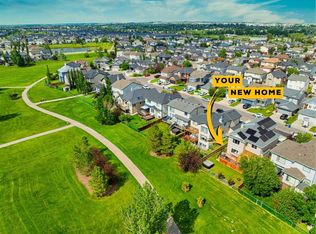 1925 E Luxstone Park SW, Airdrie, AB T4B3B5