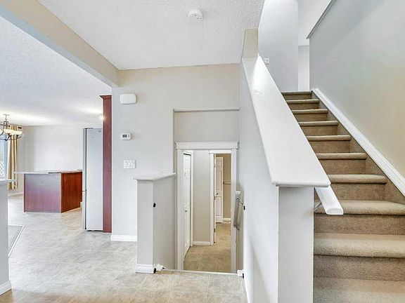 3rd image of 126 E Covebrook Pl NE