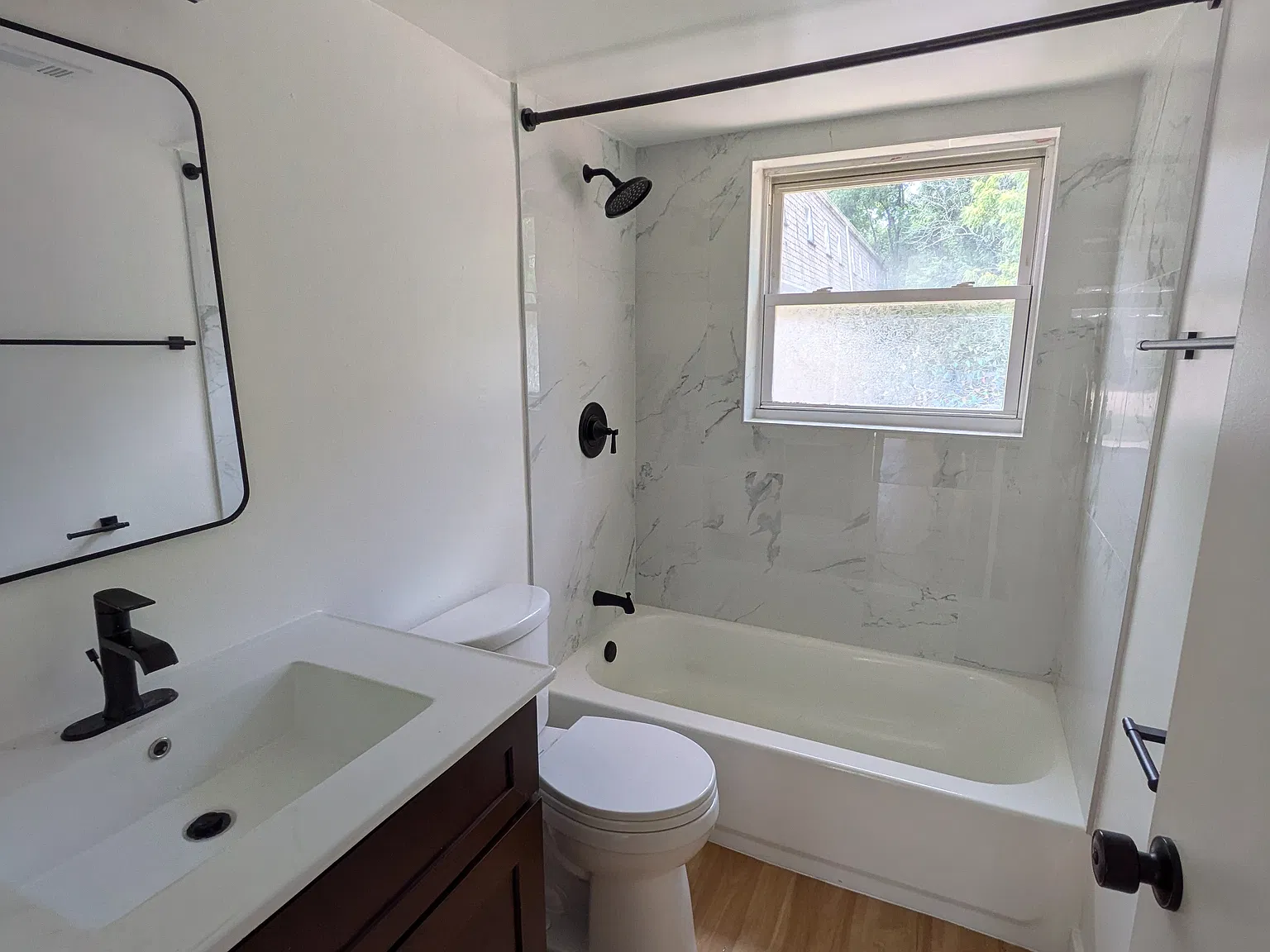 2 bed, 850 sqft, $1,095 — Photo 2