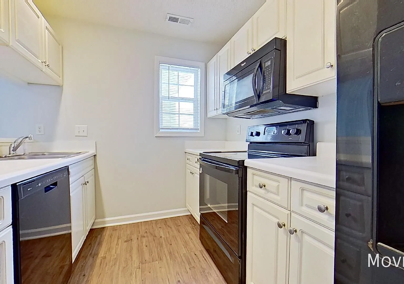 713 Clearwater Ct L Wilmington NC 28405 Prime Locations Near Shopping & Beach Access — Photo 2