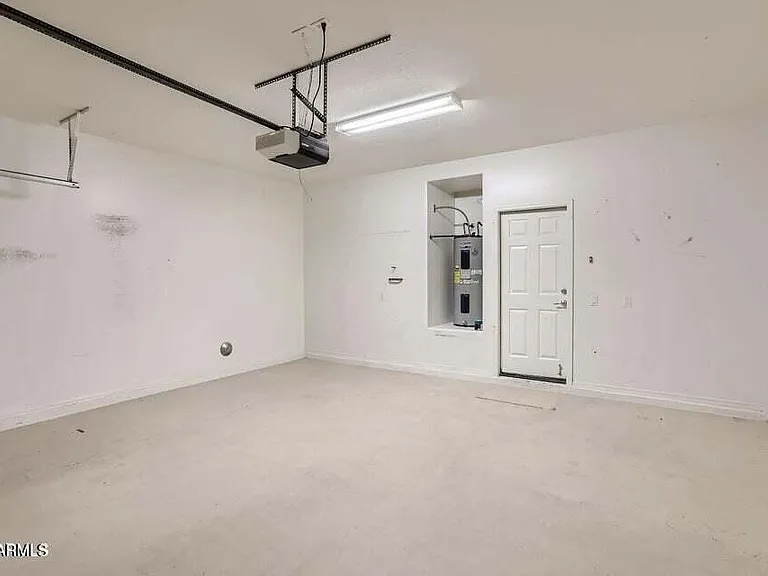 2039 W Kathleen Rd — Photo 28