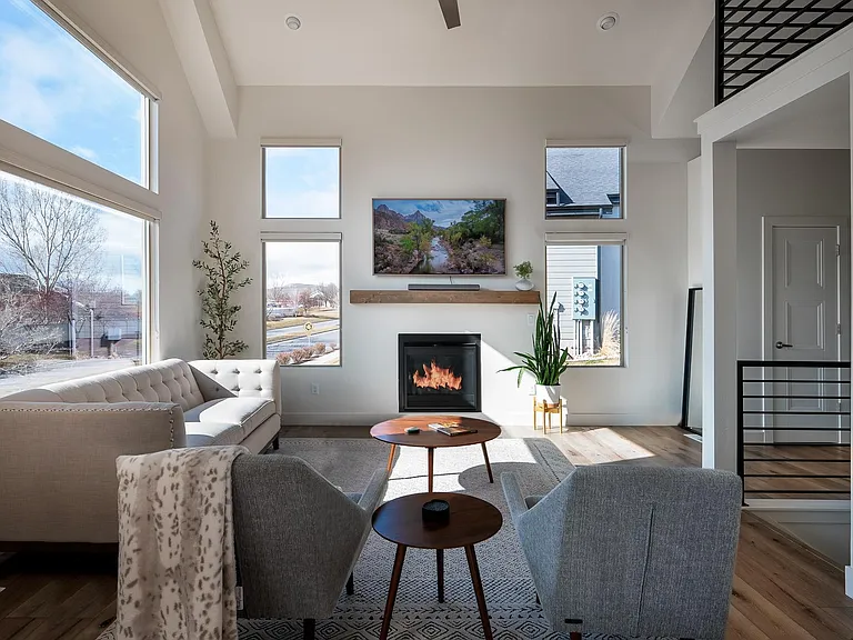 159 W Harvest Village Ln — Photo 2