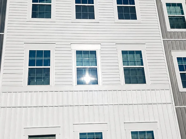 52 Aloma St — Photo 1
