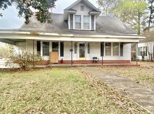 124 3rd St SE, Aliceville, AL 35442