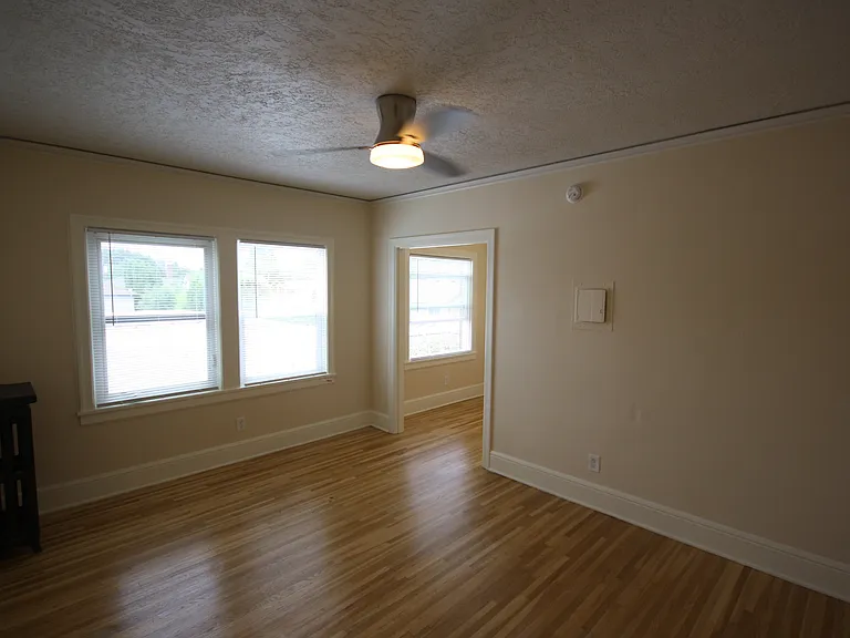 4263 SE Belmont St #303 — Photo 4
