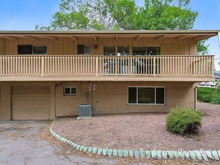 540 N Harlan St — Photo 17