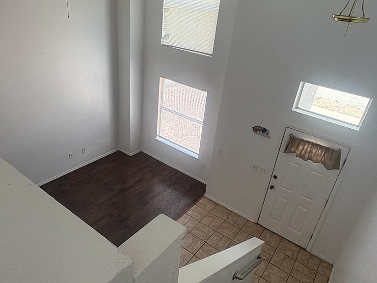 14336 Desert Wind Dr — Photo 3