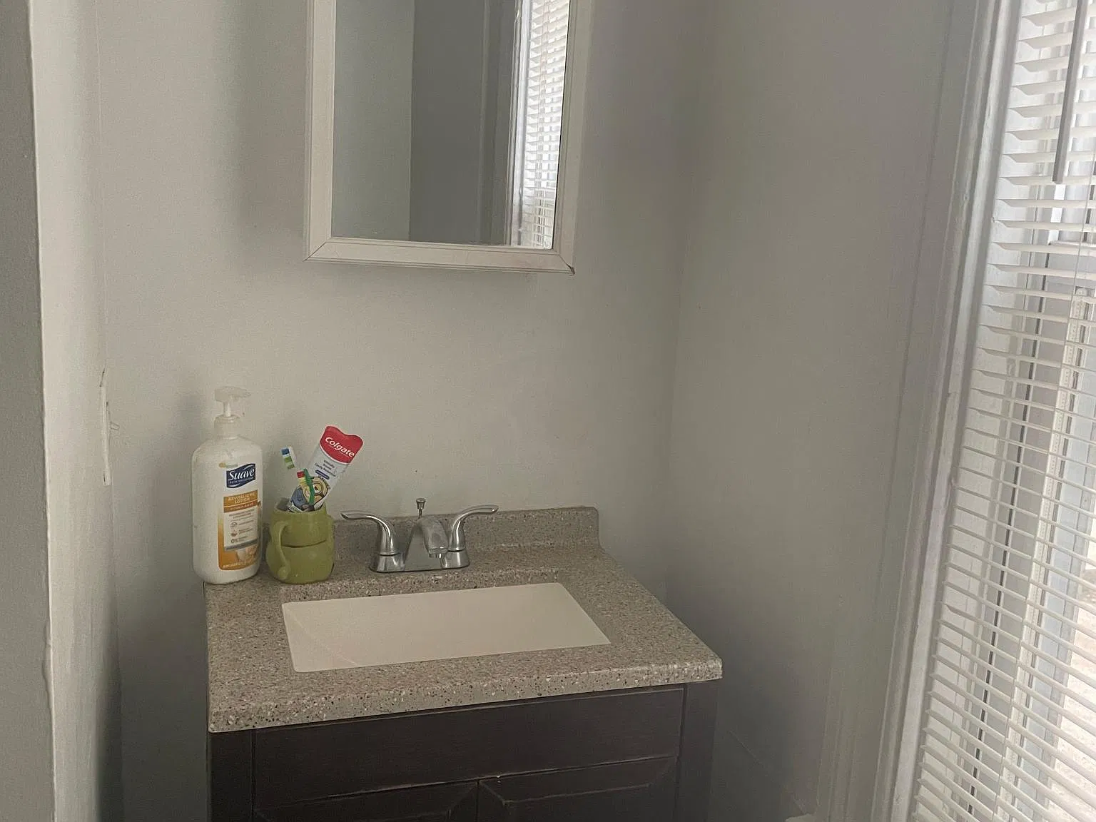 2 bed, 1100 sqft, $2,200 — Photo 2