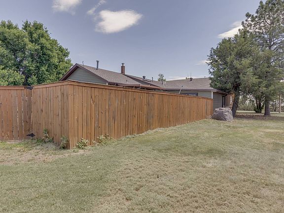 4th image of 808 T Ln