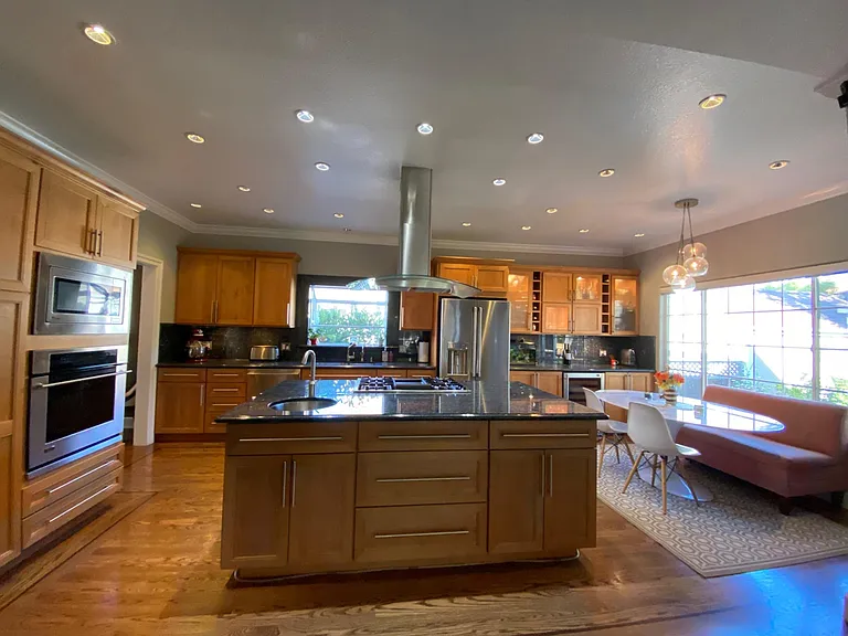 1220 Balboa Ave — Photo 7