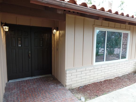 3rd image of 3212 Linda Vista Dr