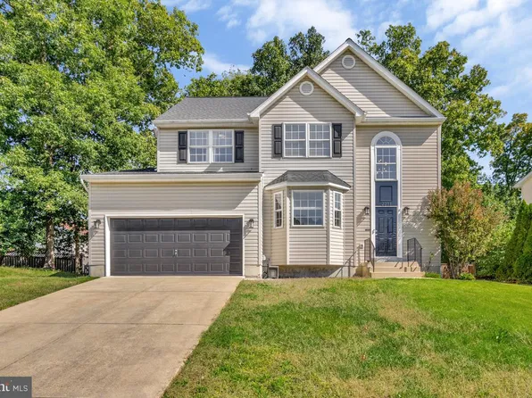 2311 Ashford Ln, Waldorf, MD 20603