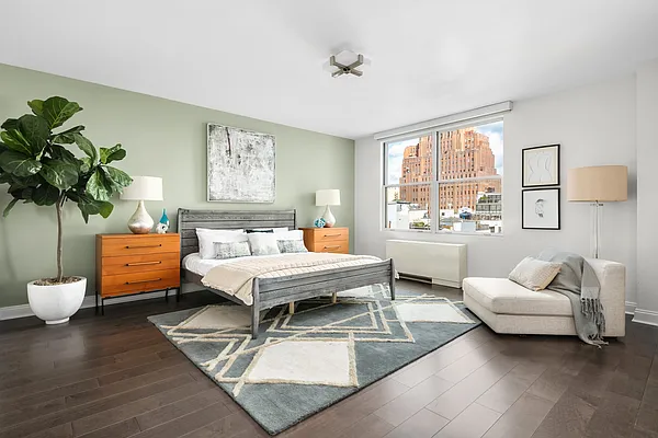 Sold by Compass | media 9