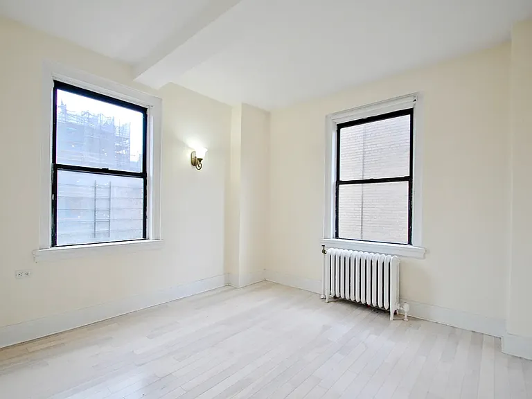 639 W 173rd St #4B — Photo 7