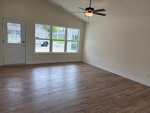 3rd image of 1252 Coal Cir
