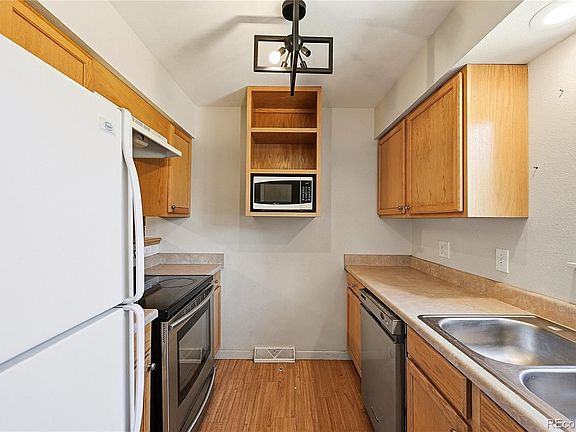 5th image of 976 Coronado Parkway #C