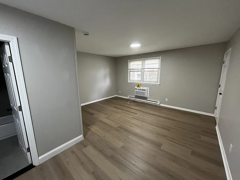 318 Columbia Ave #317 — Photo 6