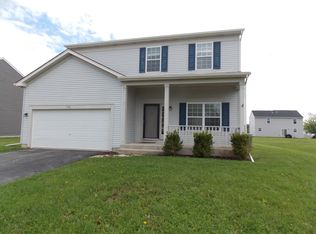 3194 Pinewood Dr, Yorkville, IL 60560