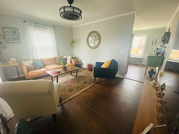 2nd image of 104 Smith St