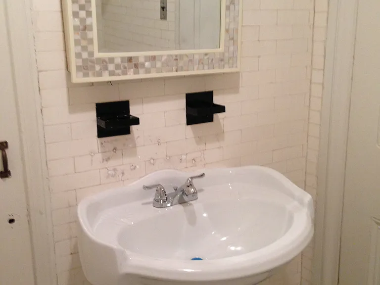 1306 Pine St #2F — Photo 12