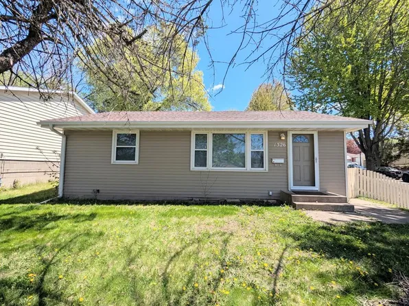 1326 Clarence St, Saint Paul, MN 55106