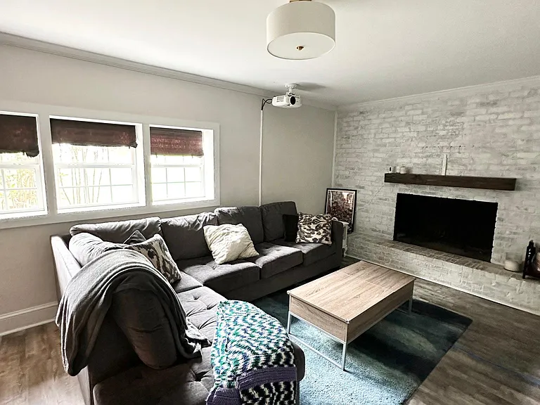 1700 W Laporte Dr — Photo 14