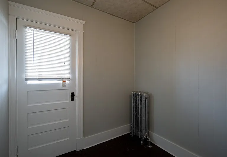 11 King Ave #2 — Photo 35