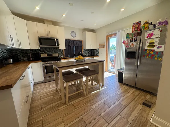 105 Mersereau Avenue image 1 of 5