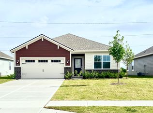 6511 Magnolia Dr, McCordsville, IN 46055