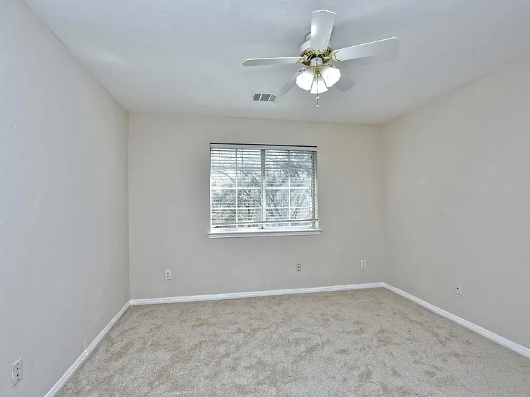 1311 Hunter Ace Way — Photo 20