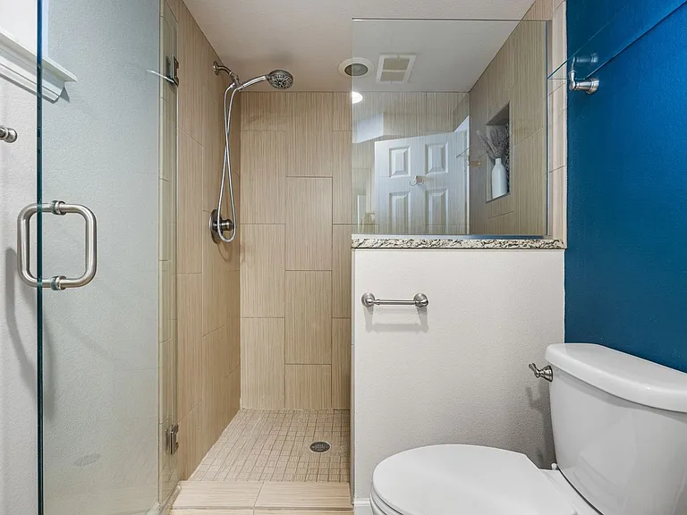 4535 Vallejo St — Photo 27