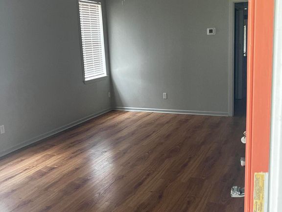 4th image of 500 4th St