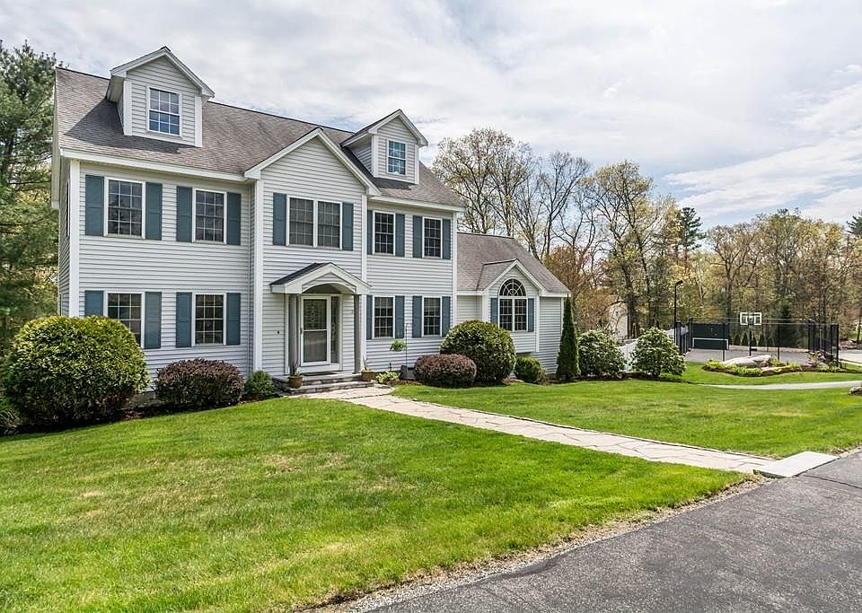 1st image of 3 Sherwood Dr