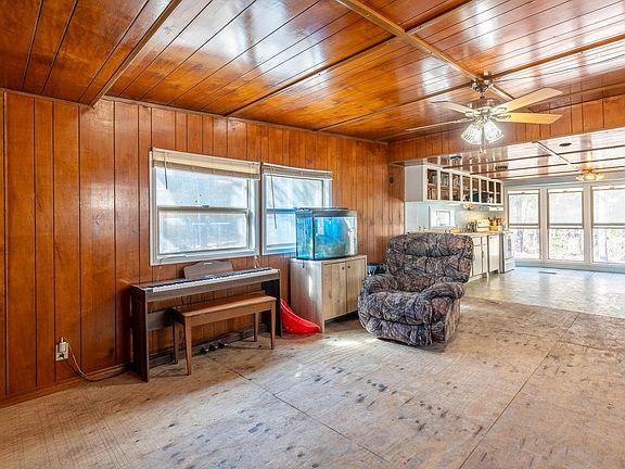 4th image of 352 An County Rd #3702