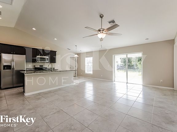 3rd image of 2828 NW 27th Pl