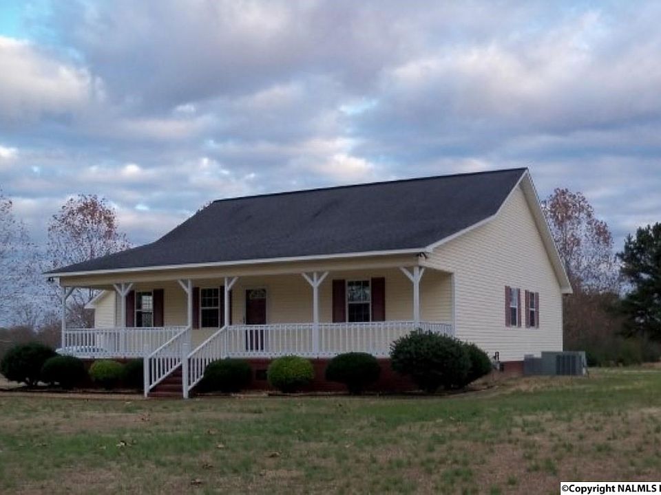 1st image of 2790 Oak Dr