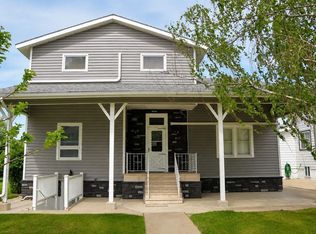 811 N Meade Ave, Glendive, MT 59330