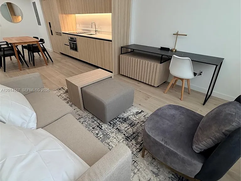 225 N Miami Ave #907 — Photo 8