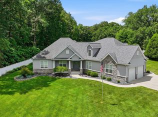 2441 N Crissey Rd, Sylvania, OH 43560