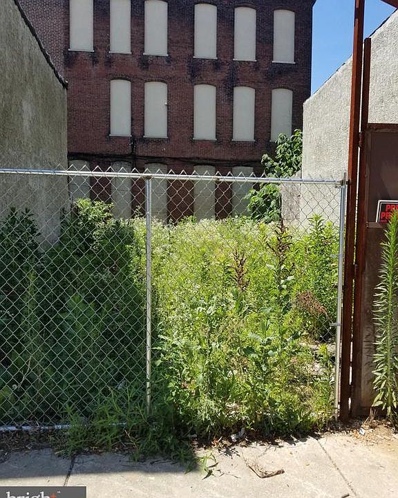 Building Photo 3