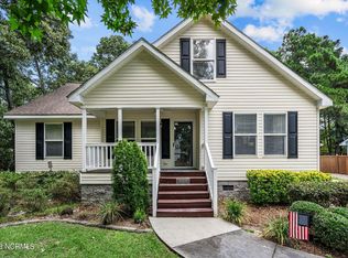 325 Long Leaf Dr, Hampstead, NC 28443