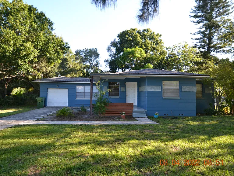 2801 Sanders Dr — Photo 1
