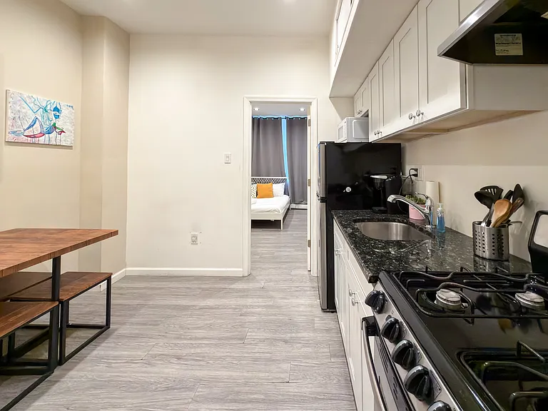 2402 Spruce St #1F — Photo 3